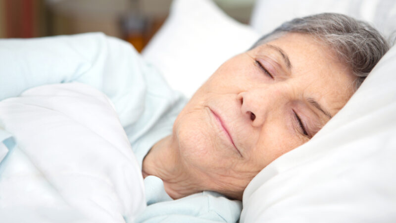 Older adults’ forgetfulness tied to faulty brain rhythms in sleep